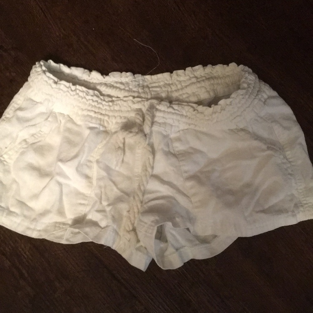 Women's Roxy linen shorts